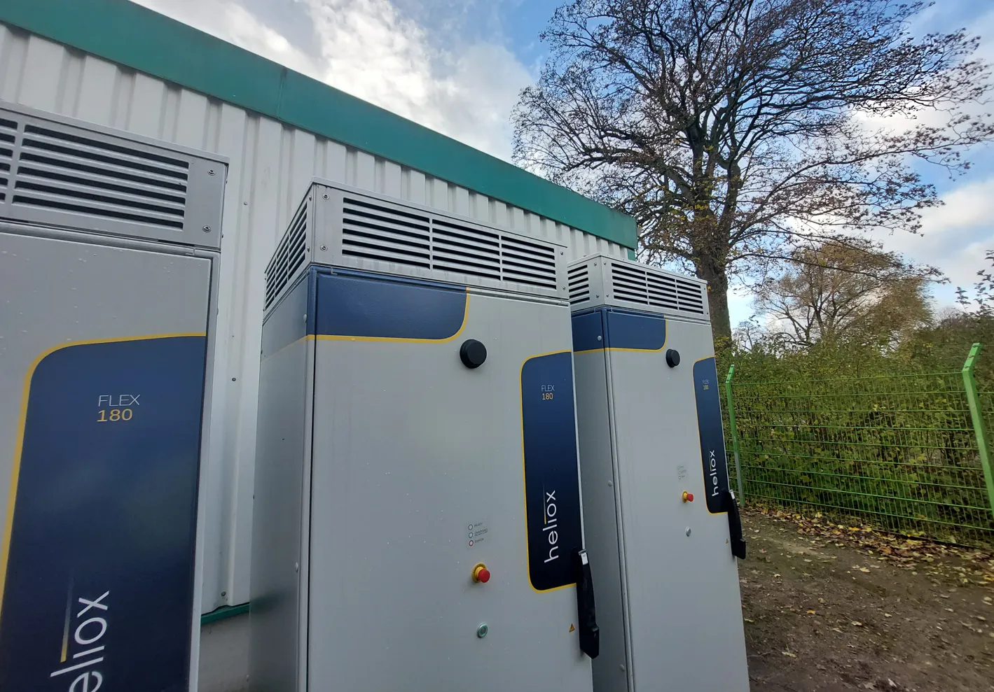 Team meeing at Heliox office